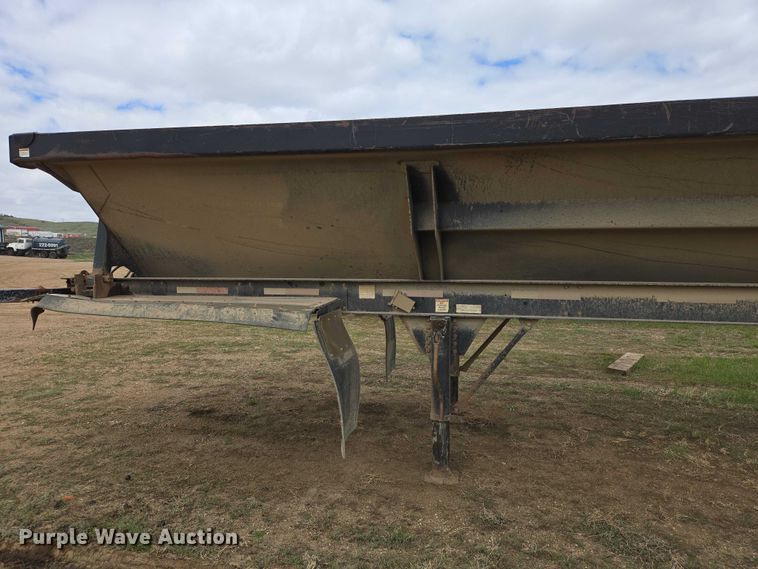 image for item ER1532 2008 Side Dump Industries side dump trailer