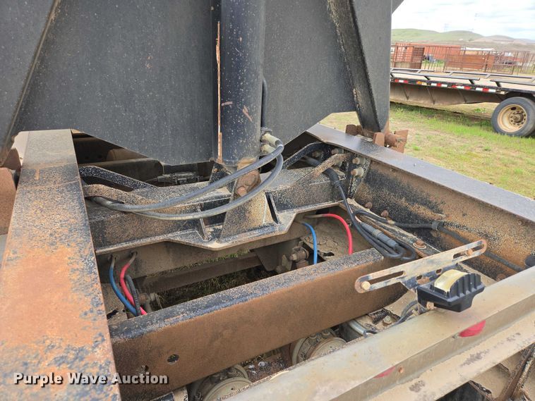 image for item ER1532 2008 Side Dump Industries side dump trailer
