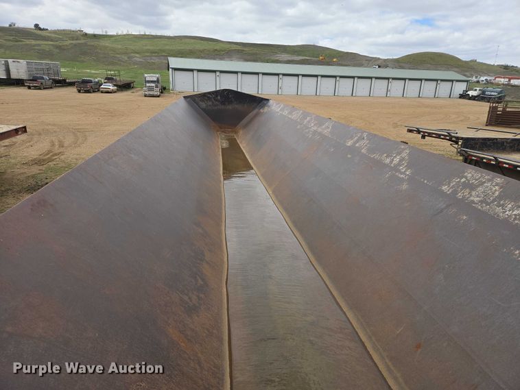 image for item ER1532 2008 Side Dump Industries side dump trailer