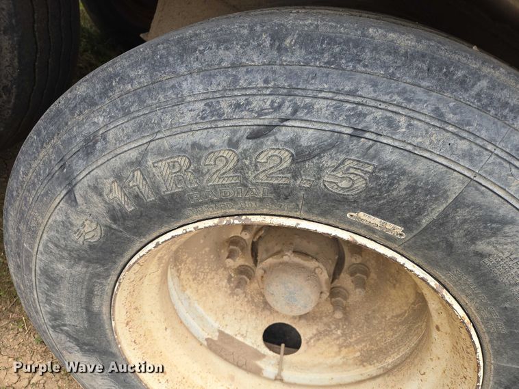 image for item ER1532 2008 Side Dump Industries side dump trailer