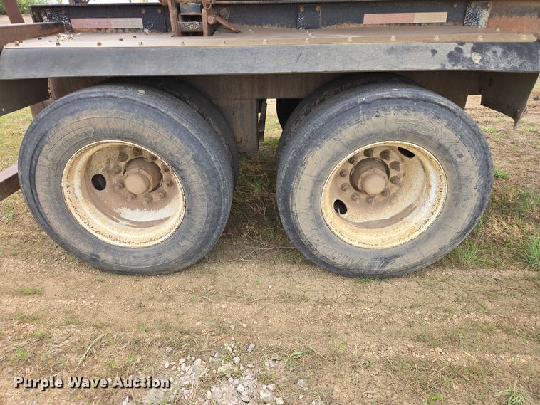 image for item ER1532 2008 Side Dump Industries side dump trailer