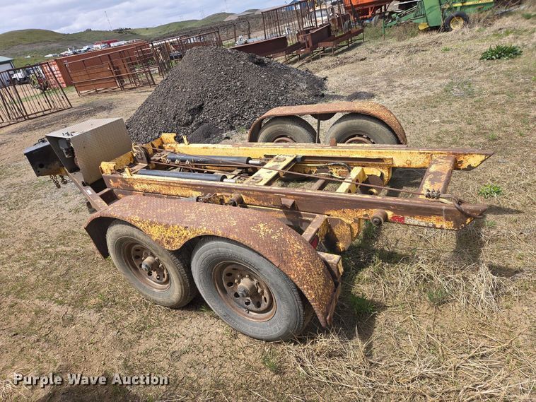 image for item ER1533 2001 EZ Rolloffs EZ12TR roll-off container trailer