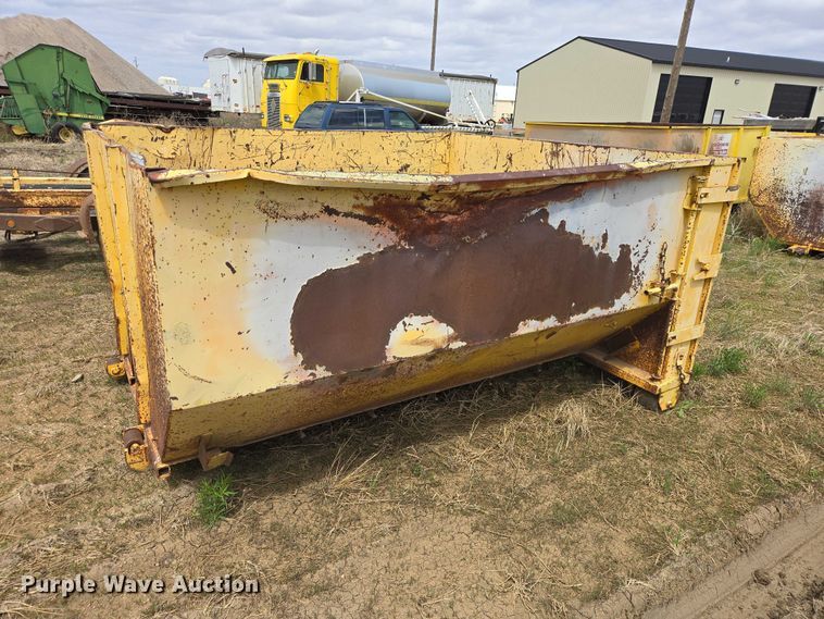 image for item ER1533 2001 EZ Rolloffs EZ12TR roll-off container trailer