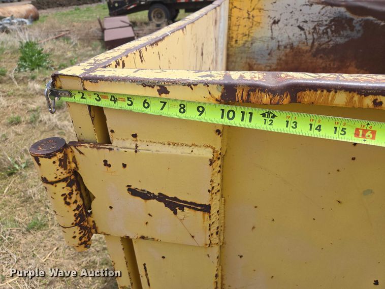 image for item ER1533 2001 EZ Rolloffs EZ12TR roll-off container trailer