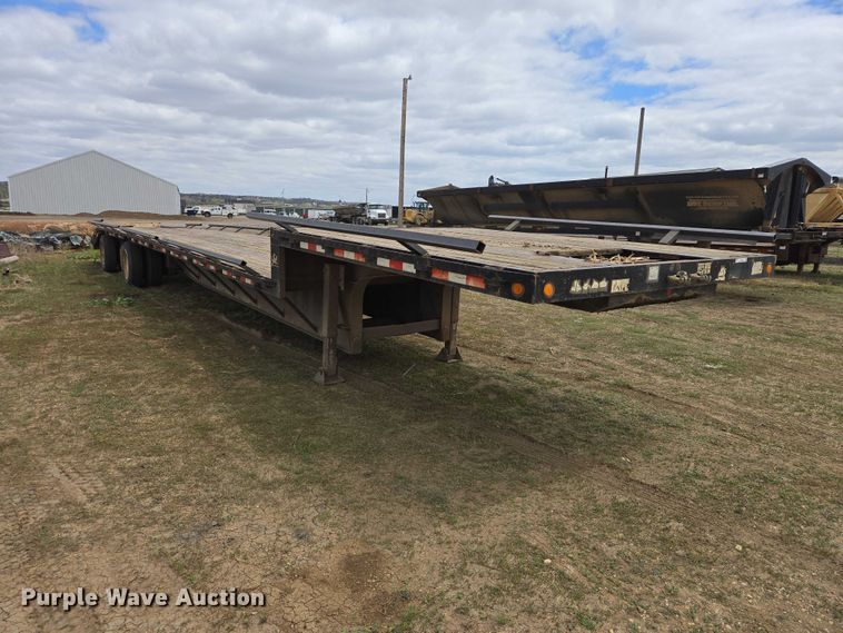 image for item ER1545 2002 Jet drop deck equipment trailer