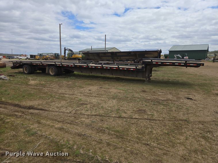 image for item ER1545 2002 Jet drop deck equipment trailer