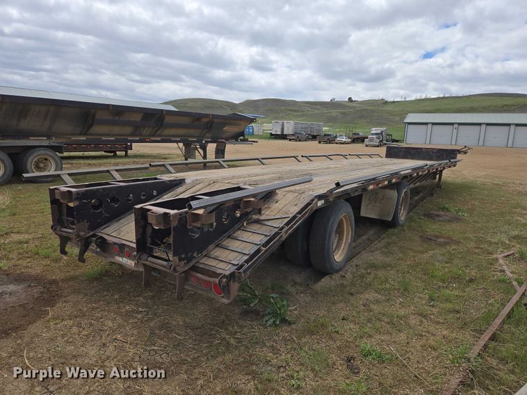 image for item ER1545 2002 Jet drop deck equipment trailer