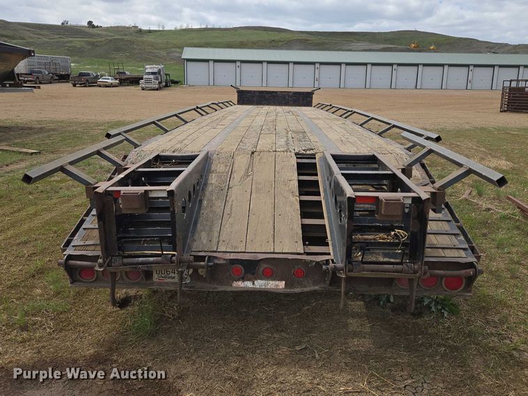image for item ER1545 2002 Jet drop deck equipment trailer