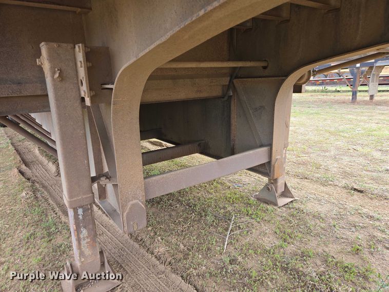 image for item ER1545 2002 Jet drop deck equipment trailer
