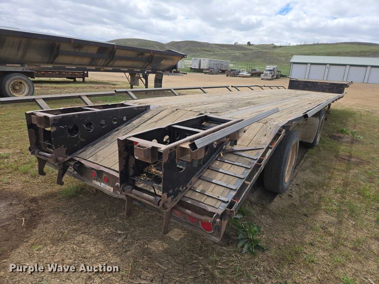 image for item ER1545 2002 Jet drop deck equipment trailer