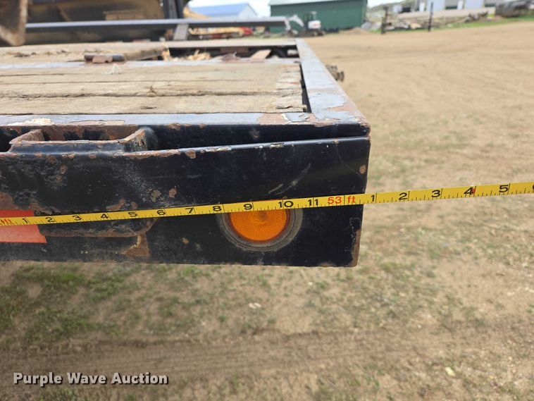 image for item ER1545 2002 Jet drop deck equipment trailer