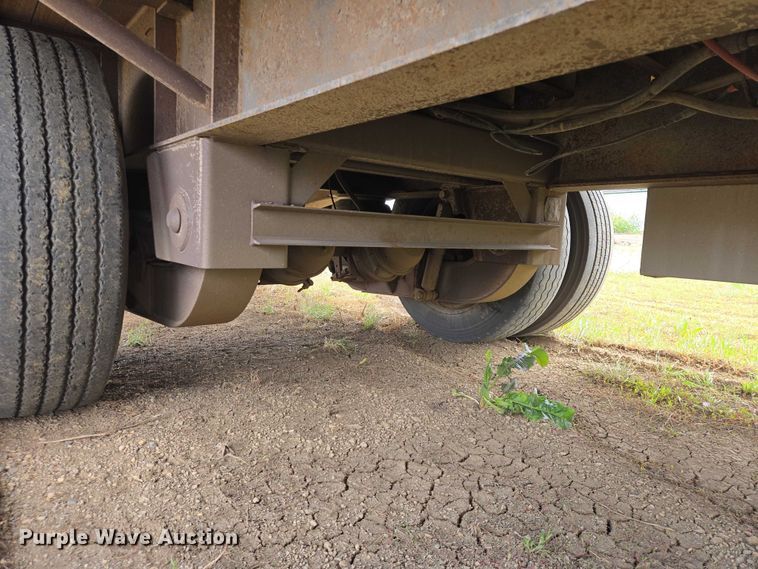 image for item ER1545 2002 Jet drop deck equipment trailer