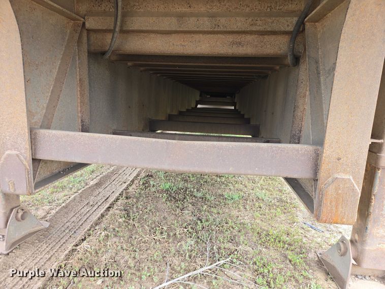 image for item ER1545 2002 Jet drop deck equipment trailer