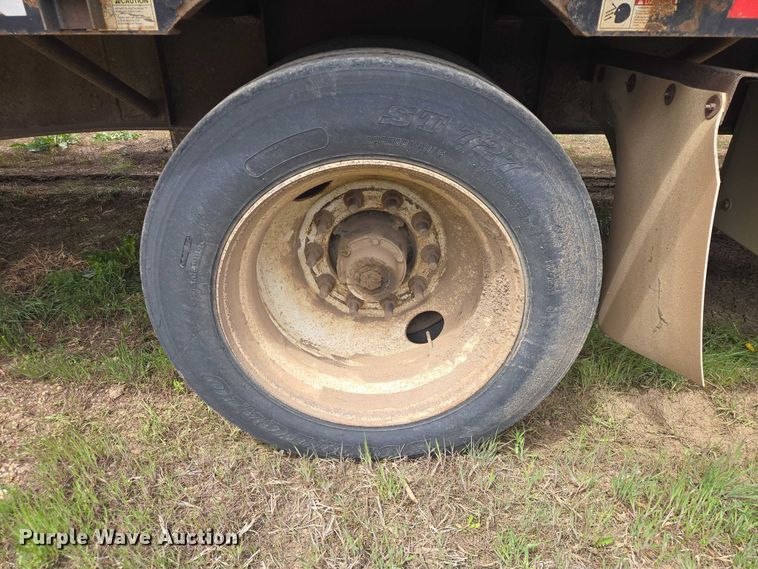 image for item ER1545 2002 Jet drop deck equipment trailer