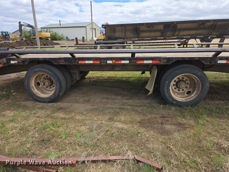 image for item ER1545 2002 Jet drop deck equipment trailer