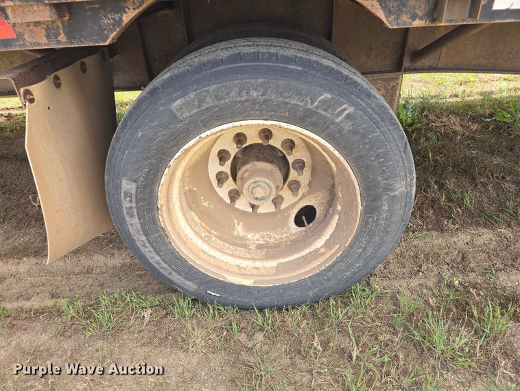 image for item ER1545 2002 Jet drop deck equipment trailer