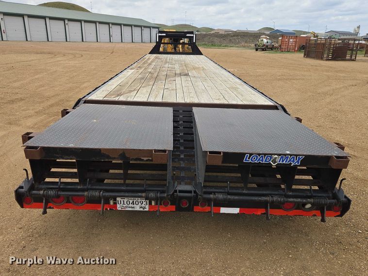 image for item ER1546 2015 Load Trail equipment trailer