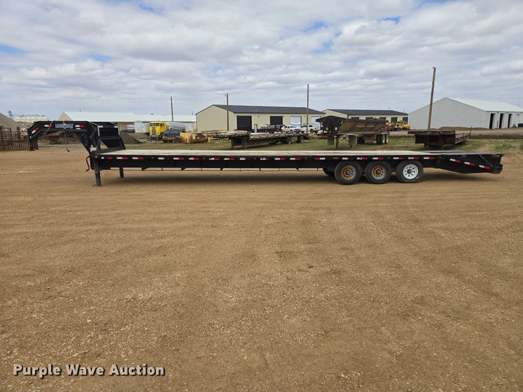 image for item ER1546 2015 Load Trail equipment trailer