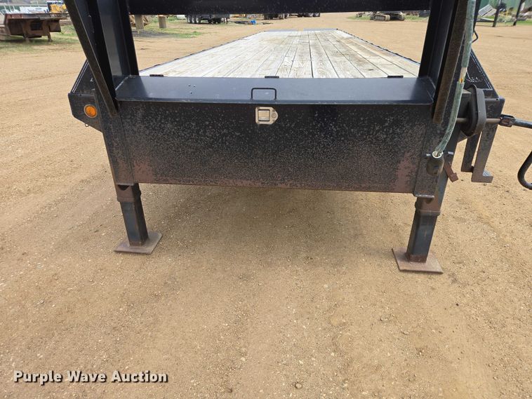 image for item ER1546 2015 Load Trail equipment trailer