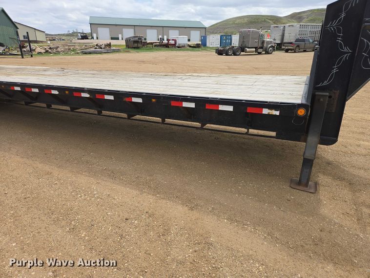 image for item ER1546 2015 Load Trail equipment trailer