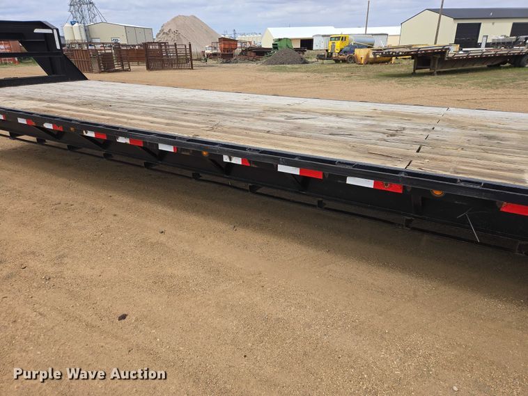 image for item ER1546 2015 Load Trail equipment trailer