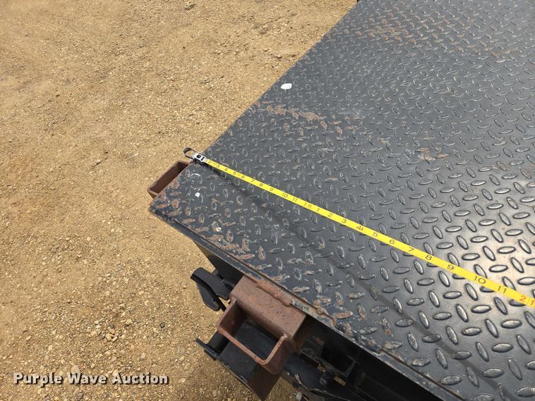 image for item ER1546 2015 Load Trail equipment trailer