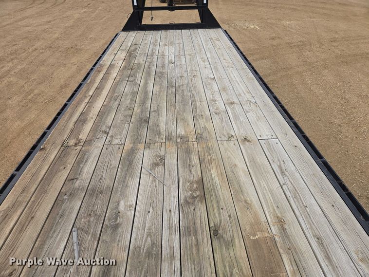 image for item ER1546 2015 Load Trail equipment trailer