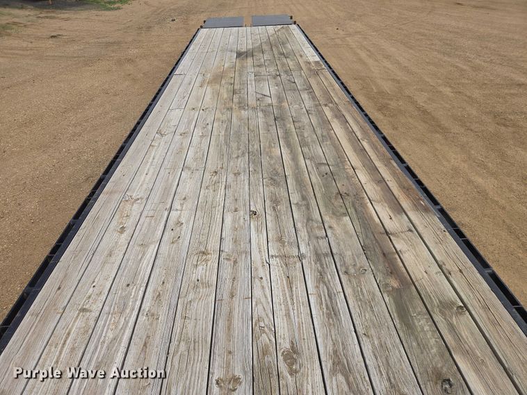 image for item ER1546 2015 Load Trail equipment trailer