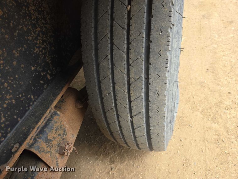 image for item ER1546 2015 Load Trail equipment trailer