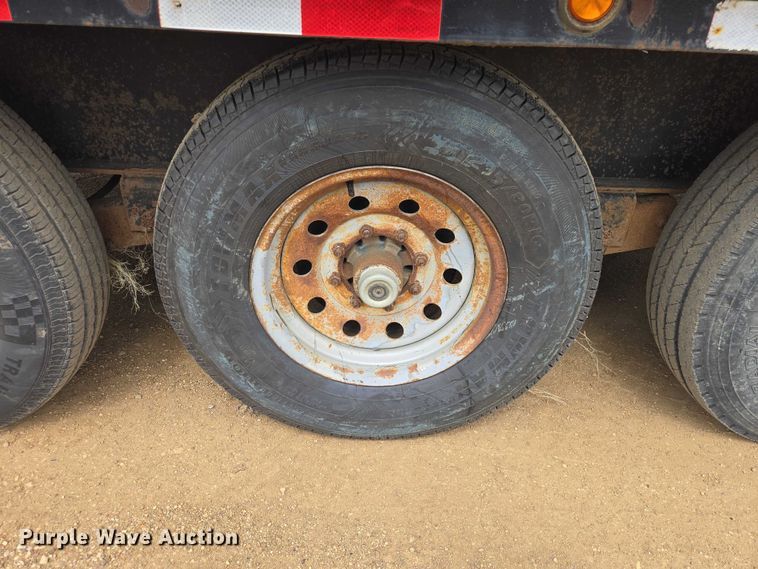 image for item ER1546 2015 Load Trail equipment trailer
