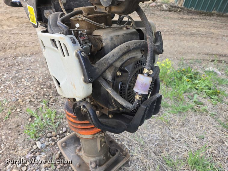 image for item ER1550 Mikasa MTX-80 plate compactor