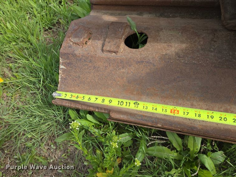 image for item ER1552 Approximately 25 pieces of sheet piling