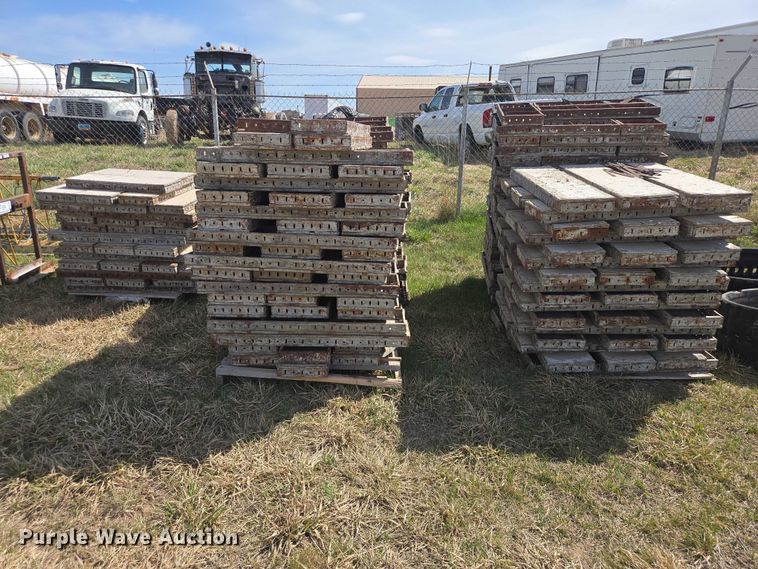 image for item ER1559 (6) pallets of concrete forms