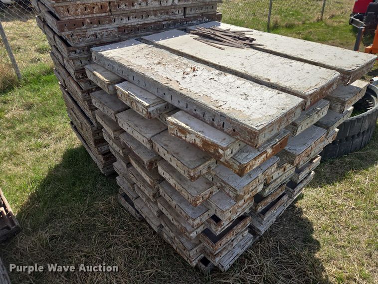 image for item ER1559 (6) pallets of concrete forms