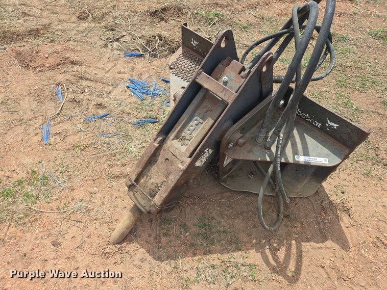 image for item ER1560 Bobcat 2560 6 skid steer breaker