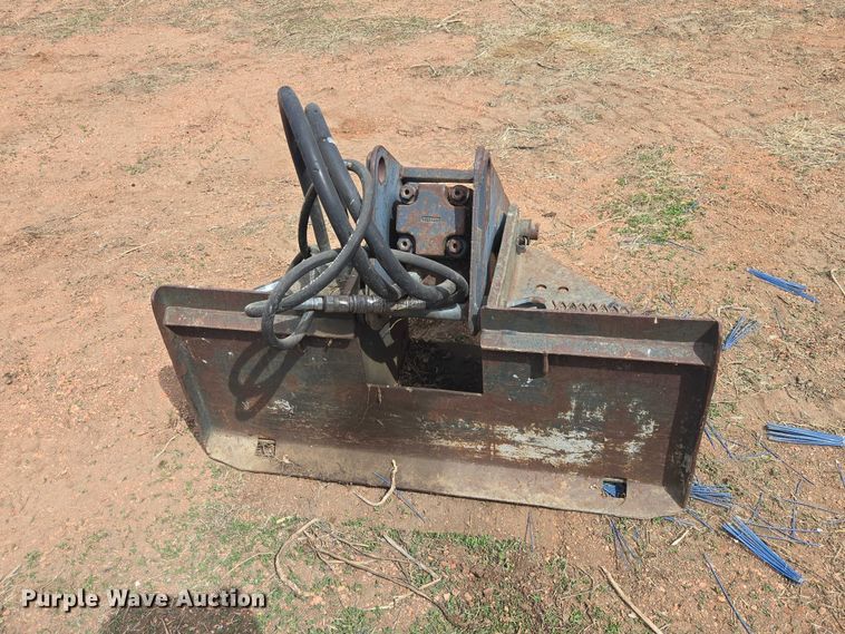 image for item ER1560 Bobcat 2560 6 skid steer breaker