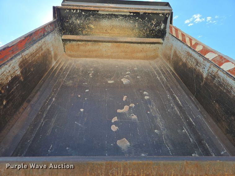 image for item ER1568 1991 Ford F800 dump truck