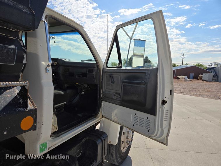 image for item ER1568 1991 Ford F800 dump truck