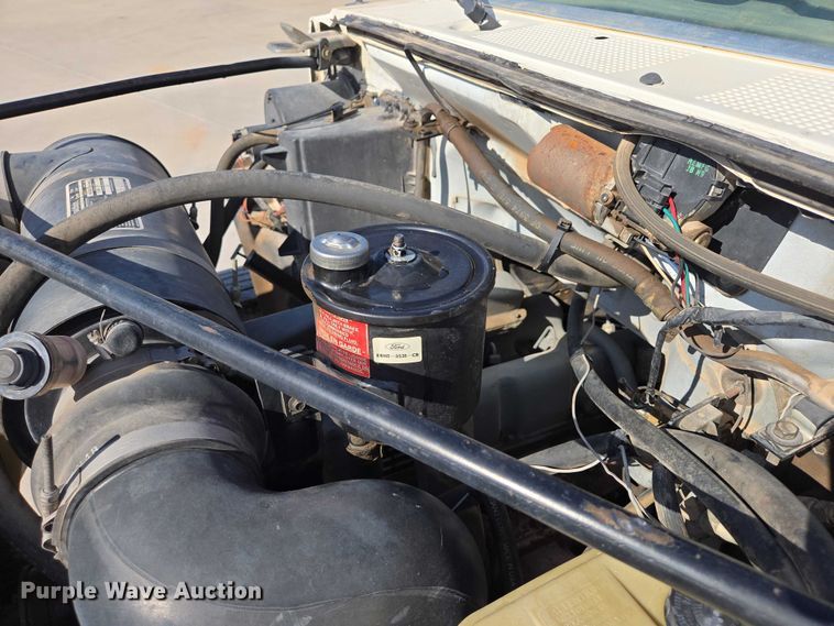 image for item ER1568 1991 Ford F800 dump truck