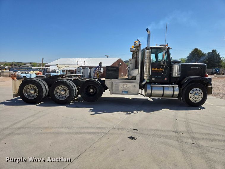 image for item ER1569 1986 GMC General semi truck