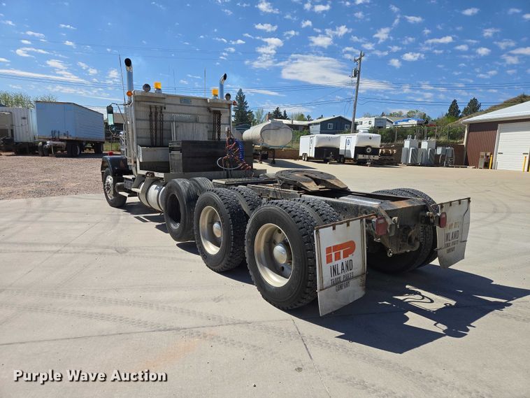 image for item ER1569 1986 GMC General semi truck