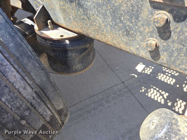 image for item ER1569 1986 GMC General semi truck