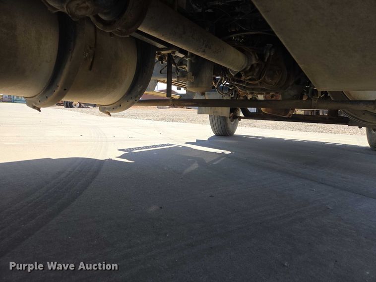 image for item ER1569 1986 GMC General semi truck