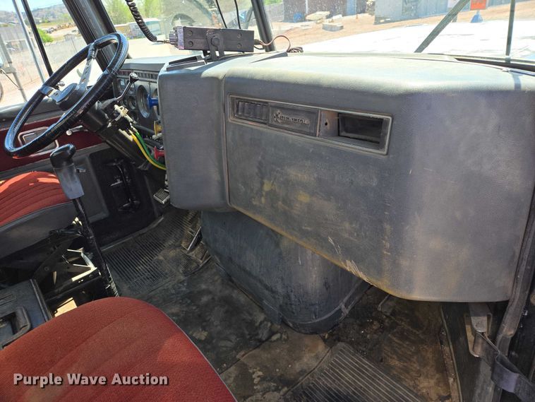 image for item ER1569 1986 GMC General semi truck