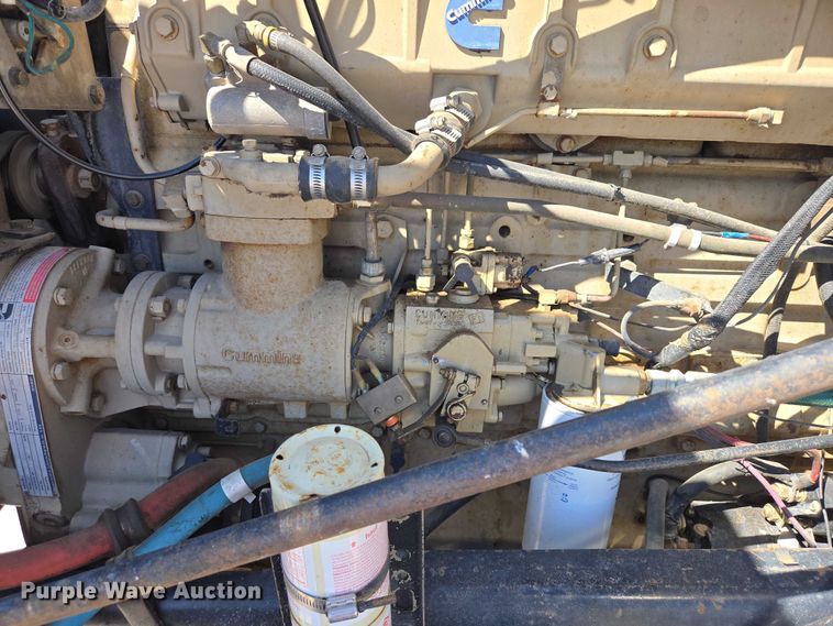 image for item ER1569 1986 GMC General semi truck