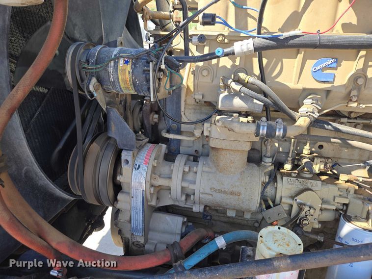 image for item ER1569 1986 GMC General semi truck