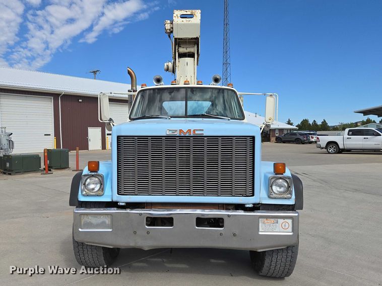 image for item ER1570 1981 GMC Brigadier crane truck