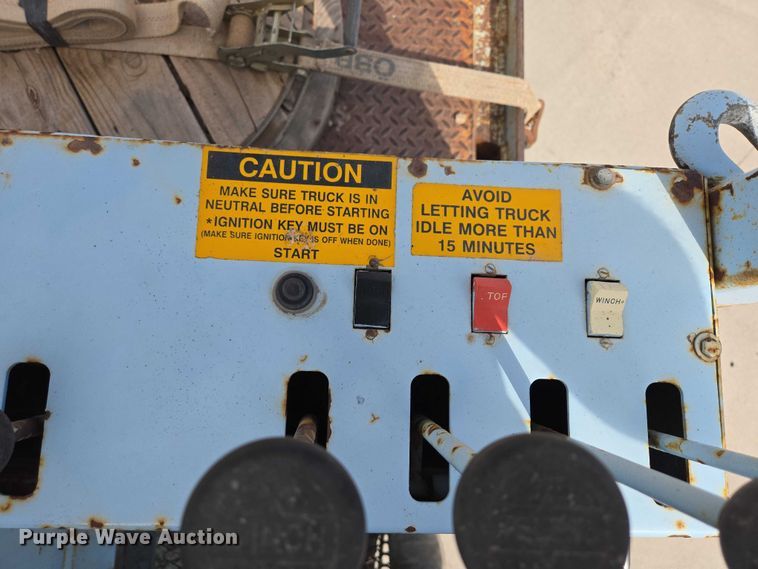 image for item ER1570 1981 GMC Brigadier crane truck