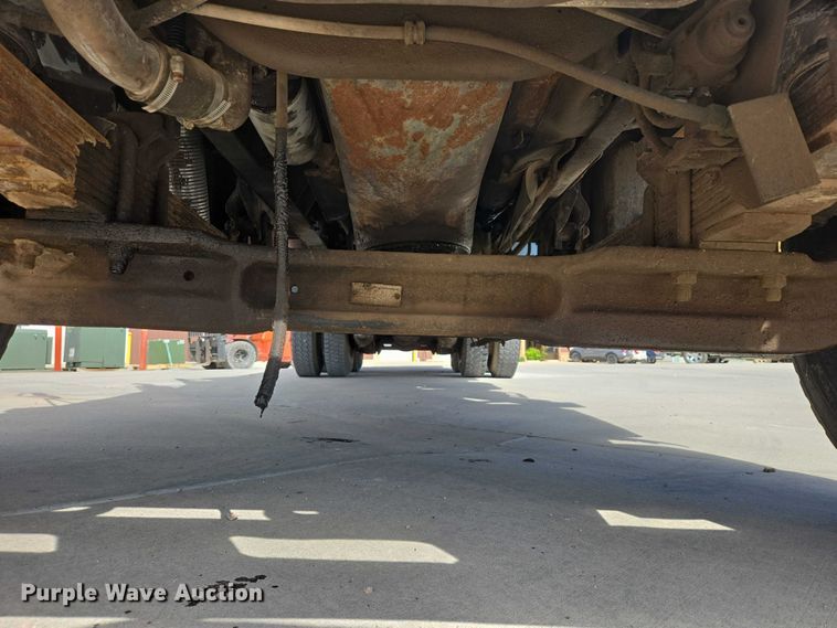 image for item ER1570 1981 GMC Brigadier crane truck