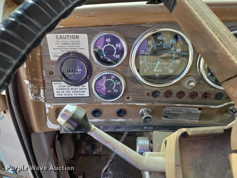 image for item ER1570 1981 GMC Brigadier crane truck